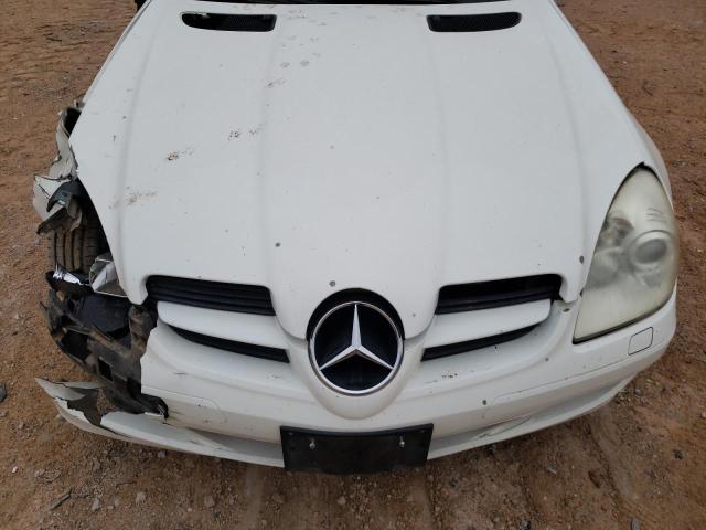 WDBWK54F57F141569 - 2007 MERCEDES-BENZ SLK 280 WHITE photo 11