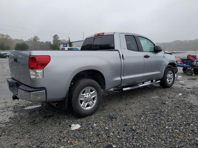 5TFRM5F12BX027736 - 2011 TOYOTA TUNDRA DOUBLE CAB SR5 SILVER photo 3