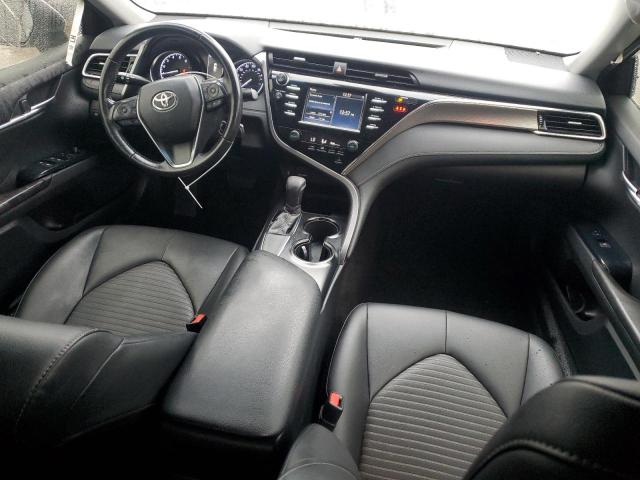 JTNB11HK0J3019810 - 2018 TOYOTA CAMRY L 银色 照片 8