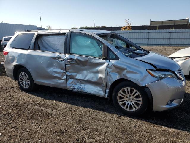 5TDYK3DC3GS765844 - 2016 TOYOTA SIENNA XLE ვერცხლისფერი ფოტო 4