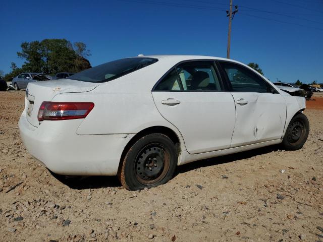 4T1BF3EK8BU620573 - 2011 TOYOTA CAMRY BASE WHITE photo 3