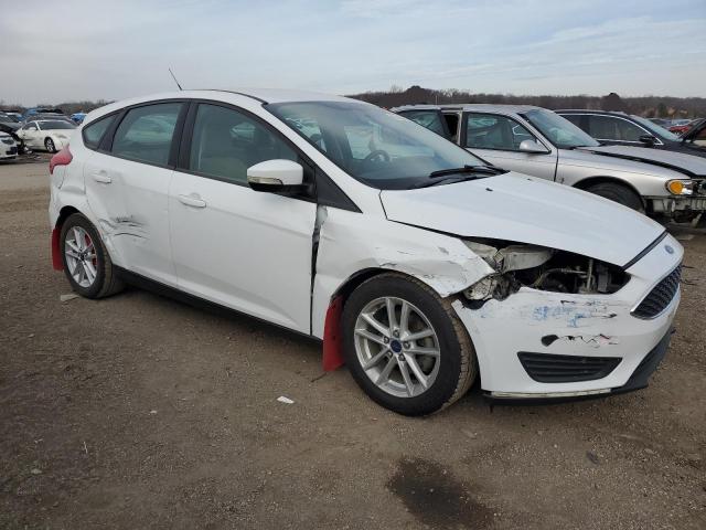 1FADP3K27FL326436 - 2015 FORD FOCUS SE WHITE photo 4