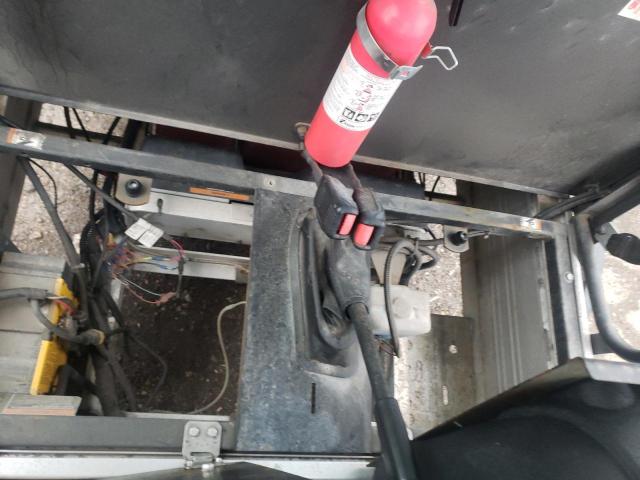 5J5L726B1HA828317 - 2017 SMART FORTWO ELE 白色 照片 11