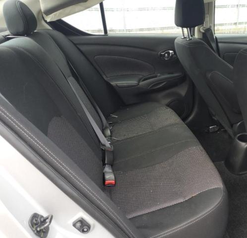 3N1CN7AP9KL827118 - 2019 NISSAN VERSA S ვერცხლისფერი ფოტო 10