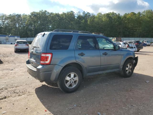 1FMCU9D79CKB27539 - 2012 FORD ESCAPE XLT BLUE photo 3