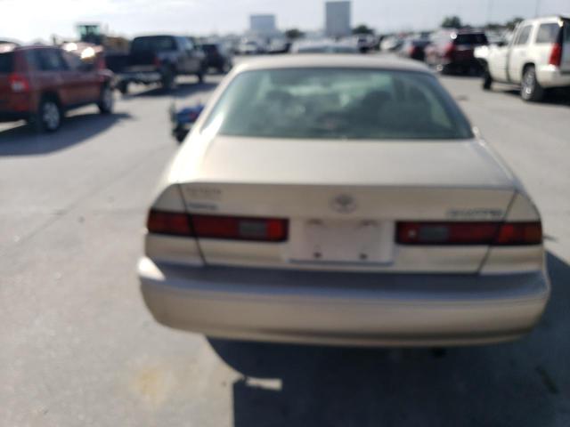 JT2BG22K3W0173902 - 1998 TOYOTA CAMRY CE BEIGE photo 6