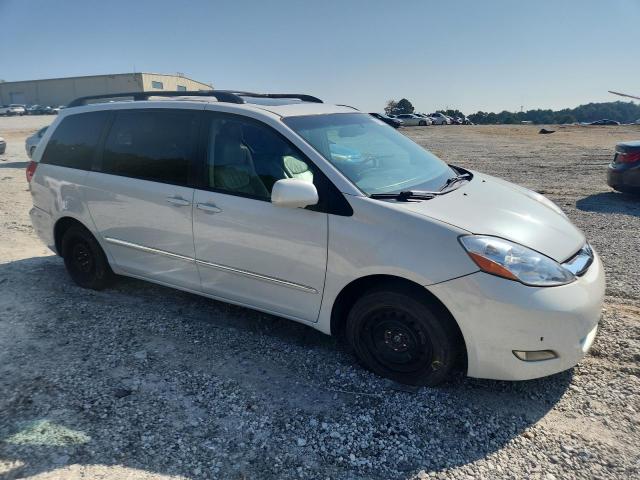 5TDYK4CC5AS300190 - 2010 TOYOTA SIENNA XLE თეთრი ფოტო 4