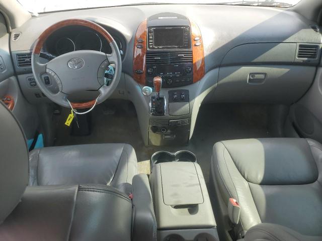 5TDBA22C06S068071 - 2006 TOYOTA SIENNA XLE ვერცხლისფერი ფოტო 8