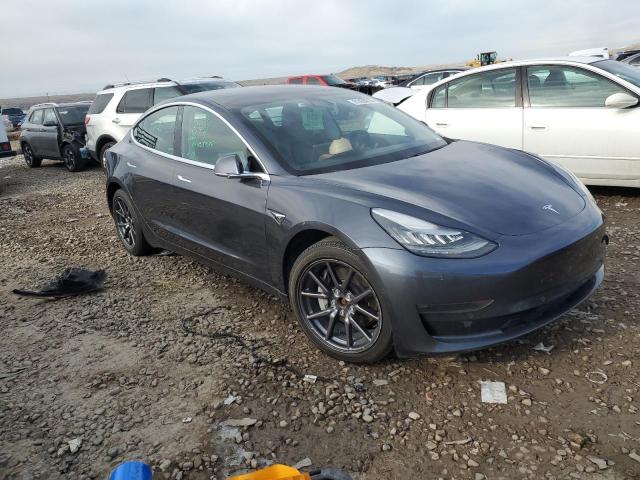 5YJ3E1EB7JF144792 - 2018 TESLA MODEL 3 GRAY photo 4