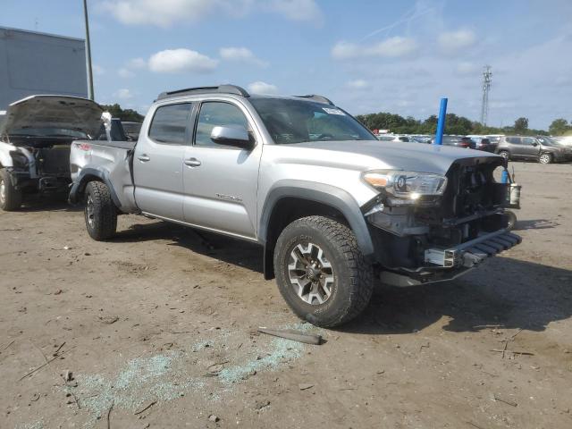 3TMDZ5BN8HM027548 - 2017 TOYOTA TACOMA DOUBLE CAB SILVER photo 4