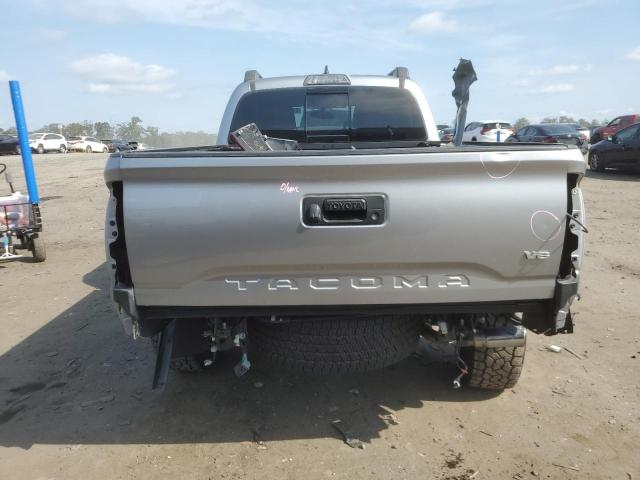 3TMDZ5BN8HM027548 - 2017 TOYOTA TACOMA DOUBLE CAB SILVER photo 6