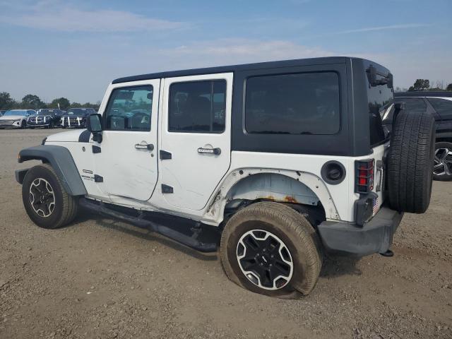 1C4BJWDG4GL201053 - 2016 JEEP WRANGLER UNLIMITED SPORT أبيض صورة 2