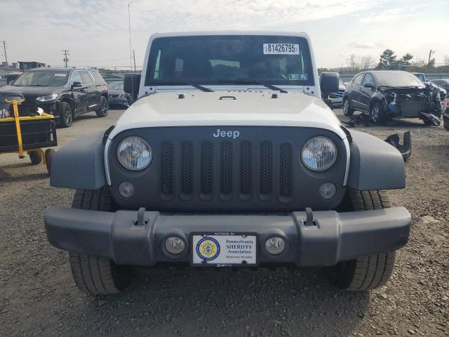 1C4BJWDG4GL201053 - 2016 JEEP WRANGLER UNLIMITED SPORT أبيض صورة 5