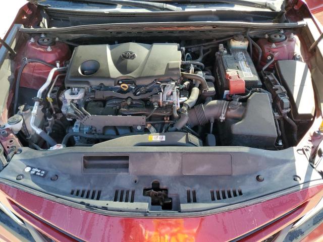4T1B11HK1JU530677 - 2018 TOYOTA CAMRY L RED photo 11