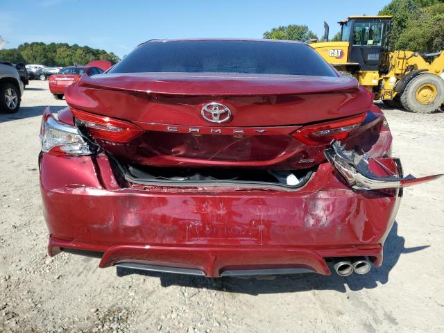 4T1B11HK1JU530677 - 2018 TOYOTA CAMRY L RED photo 6