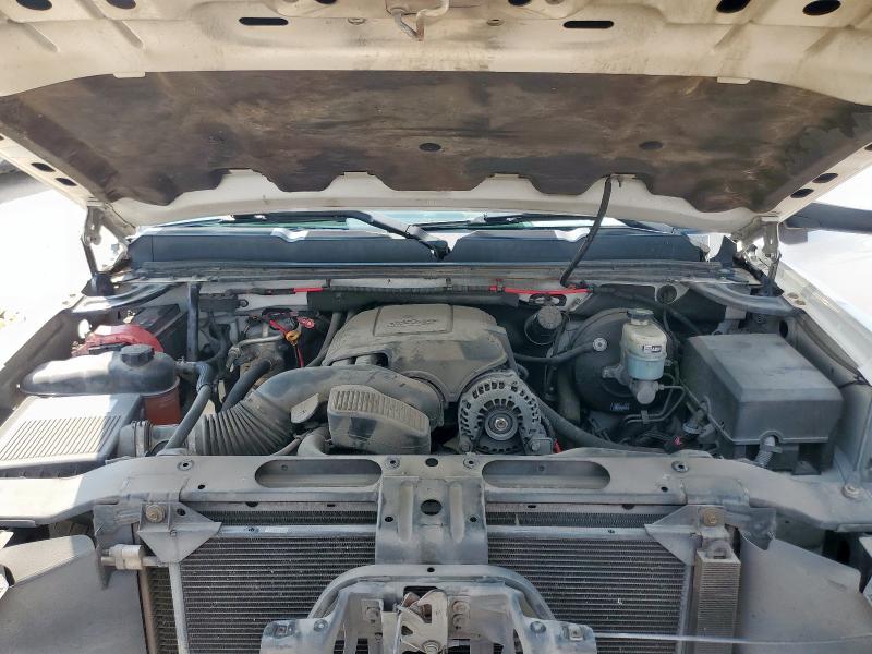 1GCEC19JX8Z252912 - 2008 CHEVROLET SILVERADO C1500 თეთრი ფოტო 11