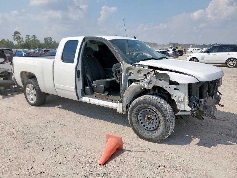 1GCEC19JX8Z252912 - 2008 CHEVROLET SILVERADO C1500 თეთრი ფოტო 4