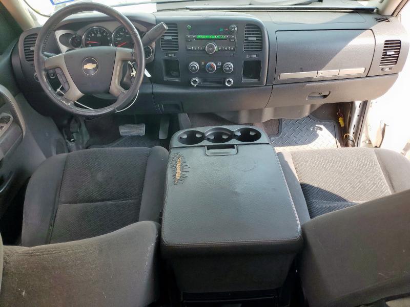 1GCEC19JX8Z252912 - 2008 CHEVROLET SILVERADO C1500 თეთრი ფოტო 8