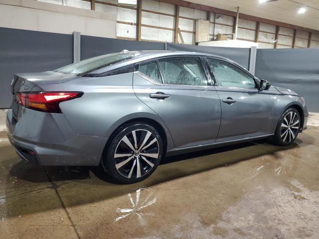 1N4BL4CV9NN403957 - 2022 NISSAN ALTIMA SR GRAY photo 3