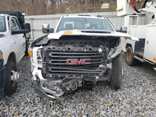 1GT41XEY8JF222824 - 2018 GMC SIERRA C3500 SLT WHITE photo 5