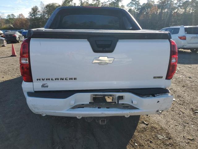 3GNNCFE06AG111147 - 2010 CHEVROLET AVALANCHE LT WHITE photo 6