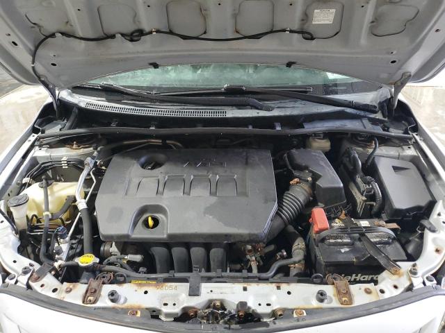 2T1BU4EE7DC102674 - 2013 TOYOTA COROLLA BASE Серебристый фото 11