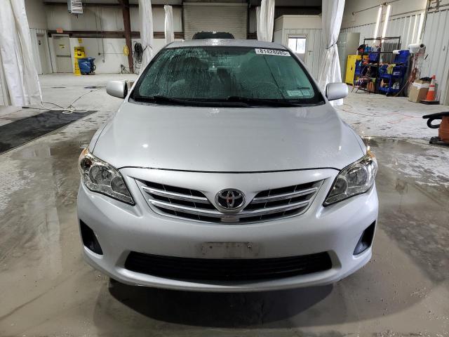2T1BU4EE7DC102674 - 2013 TOYOTA COROLLA BASE Серебристый фото 5