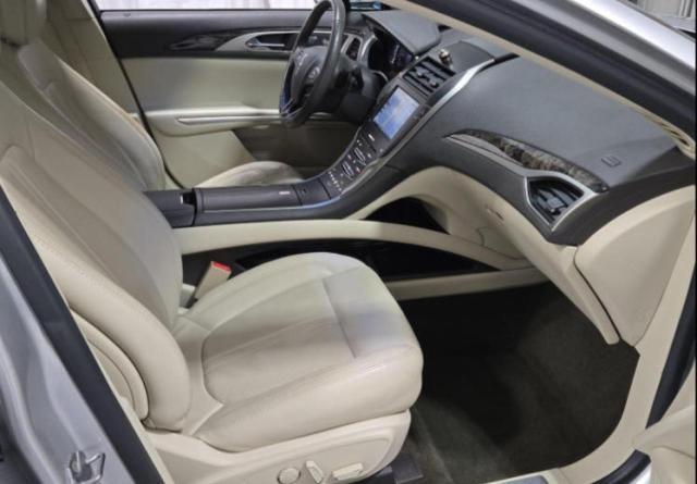 3LN6L2J91DR805419 - 2013 LINCOLN MKZ SILVER photo 5