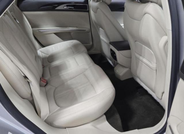 3LN6L2J91DR805419 - 2013 LINCOLN MKZ SILVER photo 6