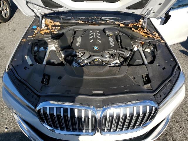 WBA7U2C01MCF48782 - 2021 BMW 750 XI WHITE photo 11