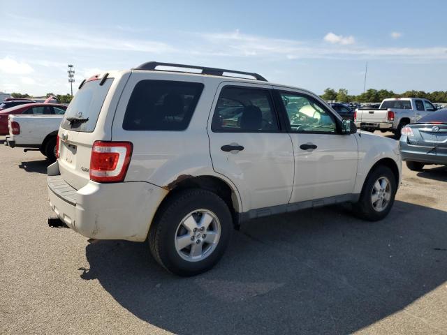 1FMCU93759KC65444 - 2009 FORD ESCAPE XLT WHITE photo 3