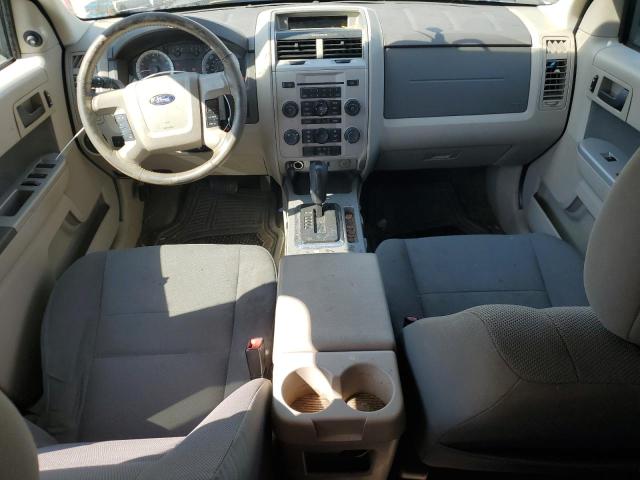 1FMCU93759KC65444 - 2009 FORD ESCAPE XLT WHITE photo 8