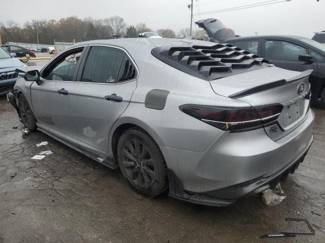 4T1B11HK4KU235557 - 2019 TOYOTA CAMRY L SILVER photo 2