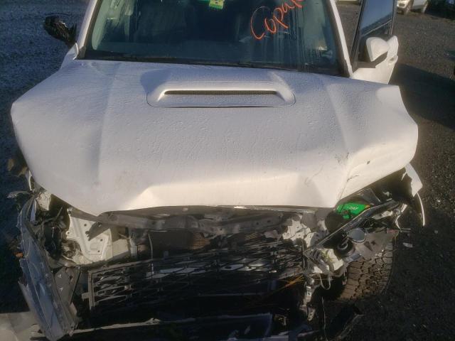 JTEBU5JR4J5490515 - 2018 TOYOTA 4RUNNER SR5/SR5 PREMIUM თეთრი ფოტო 11