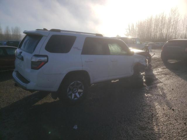 JTEBU5JR4J5490515 - 2018 TOYOTA 4RUNNER SR5/SR5 PREMIUM თეთრი ფოტო 3