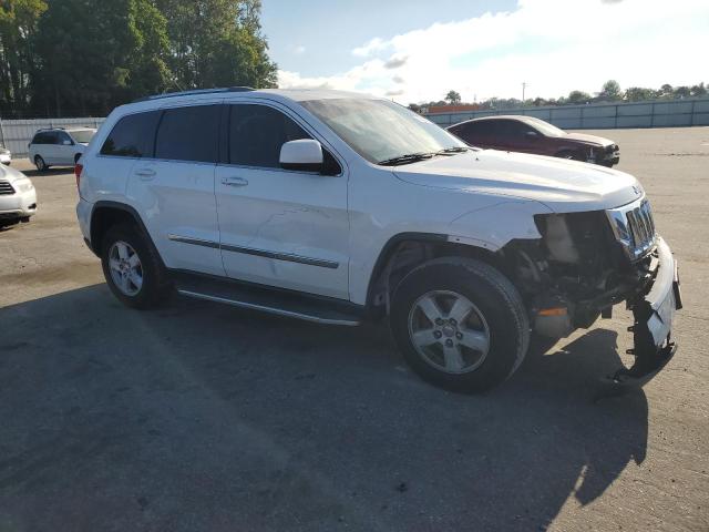 1C4RJFAG8DC571257 - 2013 JEEP GRAND CHER LAREDO WHITE photo 4