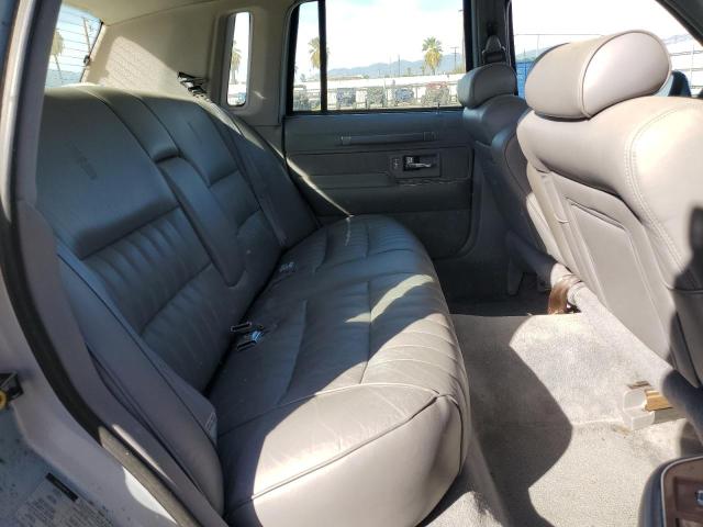 1LNLM81W0RY759647 - 1994 LINCOLN TOWN CAR EXECUTIVE Silber Foto 10