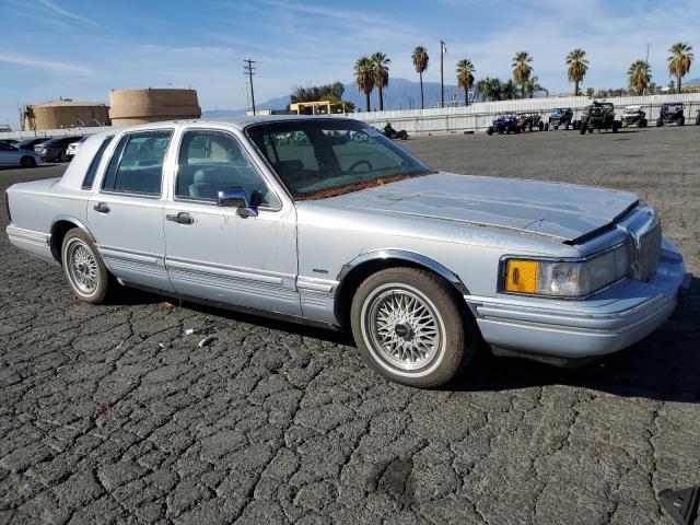 1LNLM81W0RY759647 - 1994 LINCOLN TOWN CAR EXECUTIVE Silber Foto 4
