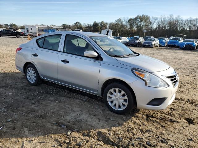 3N1CN7AP1GL884355 - 2016 NISSAN VERSA S SILVER photo 4