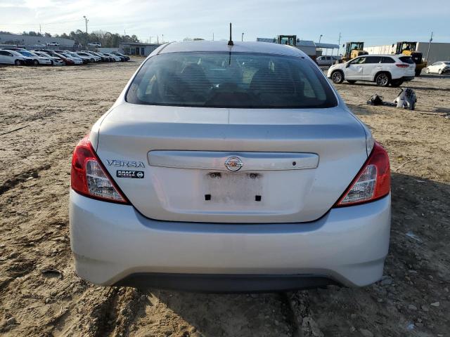 3N1CN7AP1GL884355 - 2016 NISSAN VERSA S SILVER photo 6