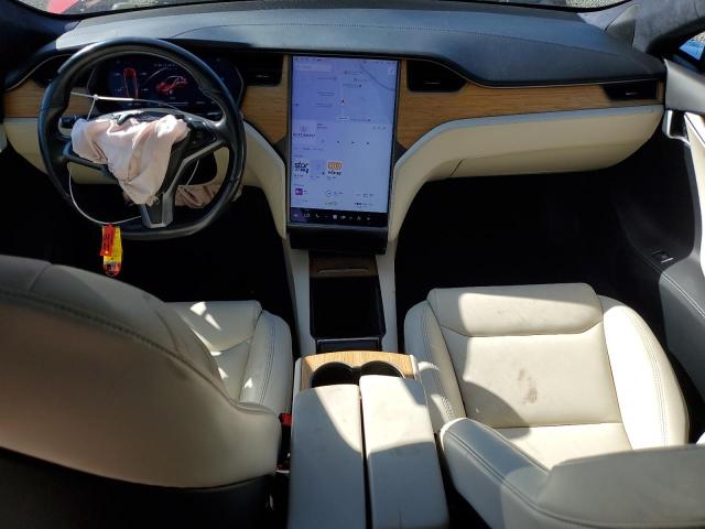 5YJSA1E29LF381844 - 2020 TESLA MODEL S Rot Foto 8