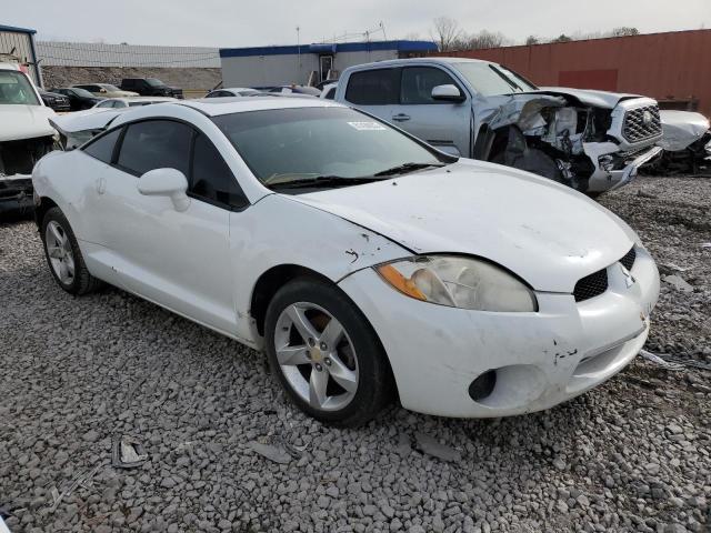 4A3AK24F88E008108 - 2008 MITSUBISHI ECLIPSE GS WHITE photo 4