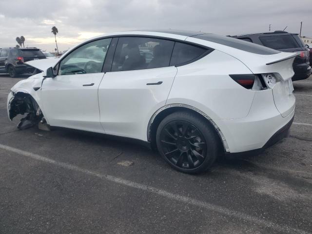 7SAYGDEE4PF624392 - 2023 TESLA MODEL Y Beyaz fotoğraf 2