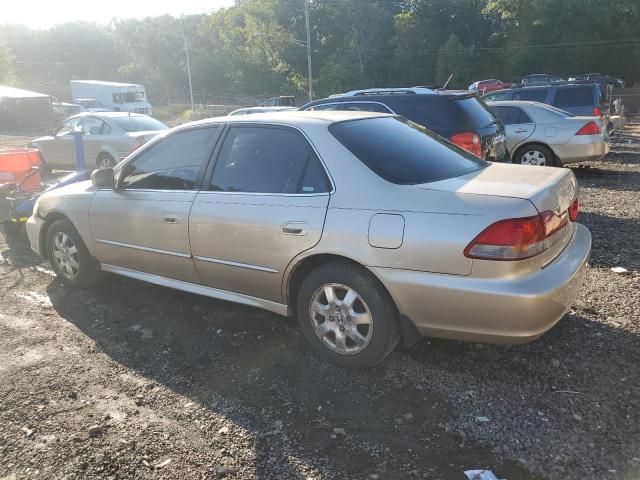 1HGCG66802A068452 - 2002 HONDA ACCORD EX GOLD photo 2
