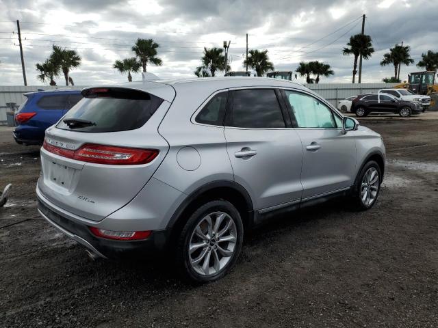 5LMCJ2D91JUL03550 - 2018 LINCOLN MKC SELECT فضي صورة 3