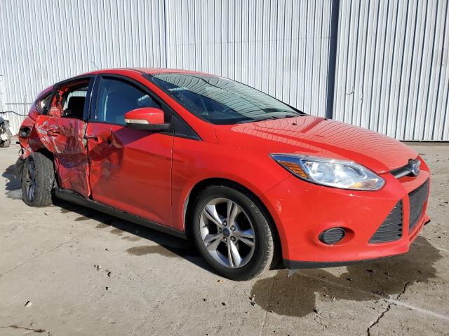 1FADP3K24DL306867 - 2013 FORD FOCUS SE RED photo 4