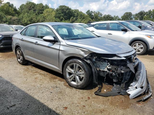 3VWEM7BU6RM015273 - 2024 VOLKSWAGEN JETTA SE SILVER photo 4