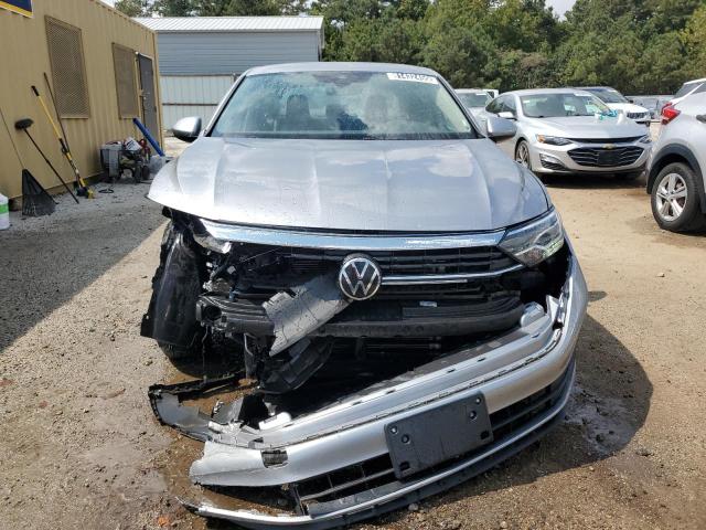 3VWEM7BU6RM015273 - 2024 VOLKSWAGEN JETTA SE SILVER photo 5