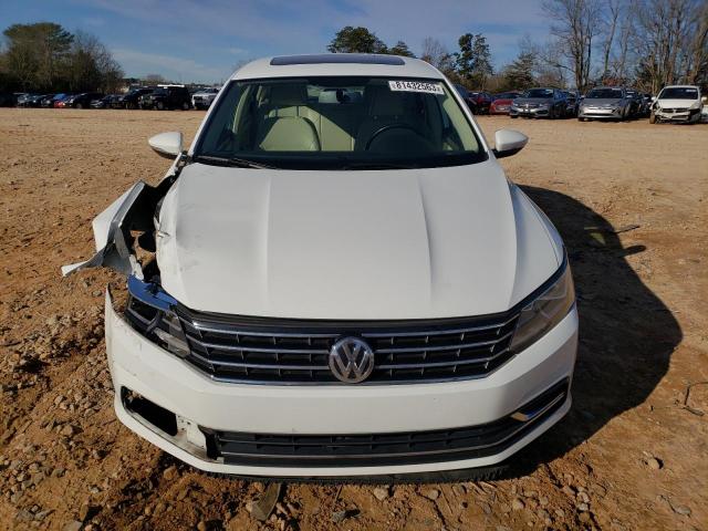 1VWBA7A39JC008327 - 2018 VOLKSWAGEN PASSAT SE WHITE photo 5