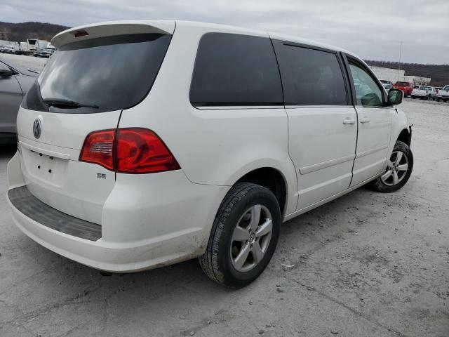 2V4RW3D1XAR158899 - 2010 VOLKSWAGEN ROUTAN SE WHITE photo 3